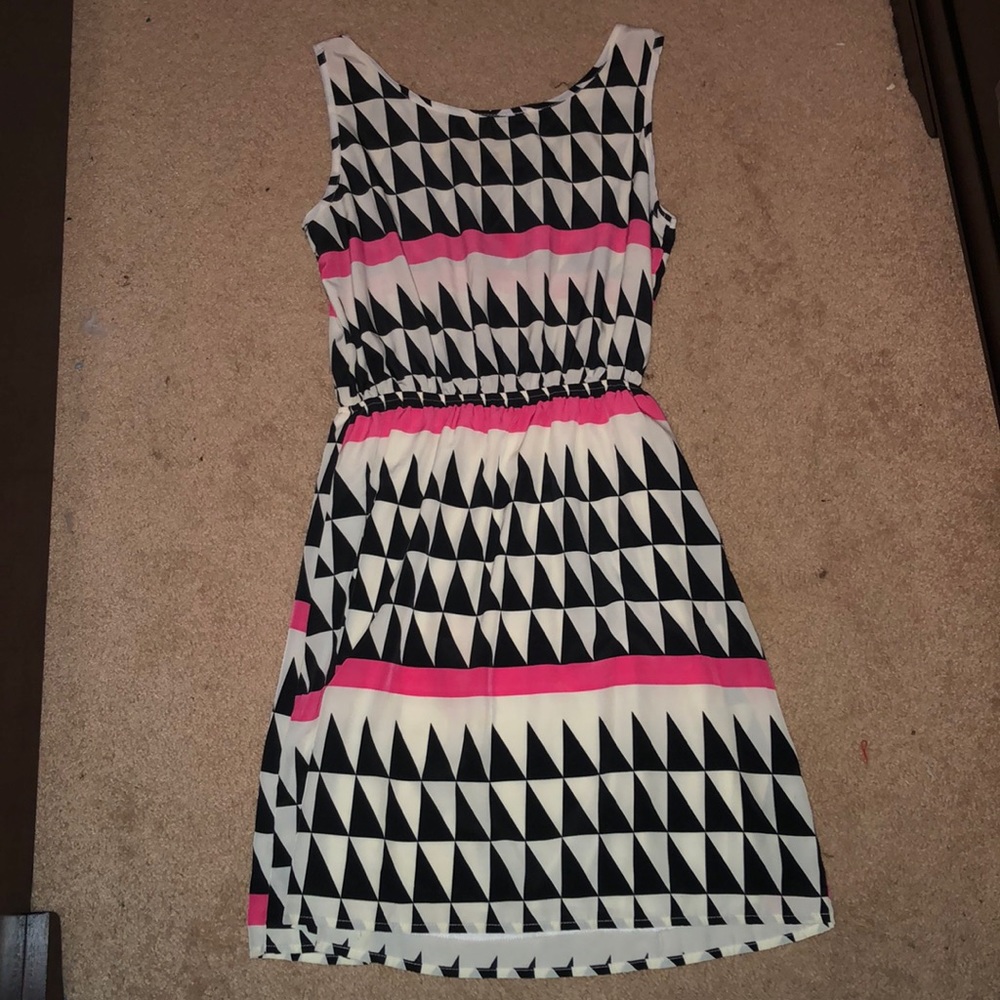 Dress - Picture 2 of 3